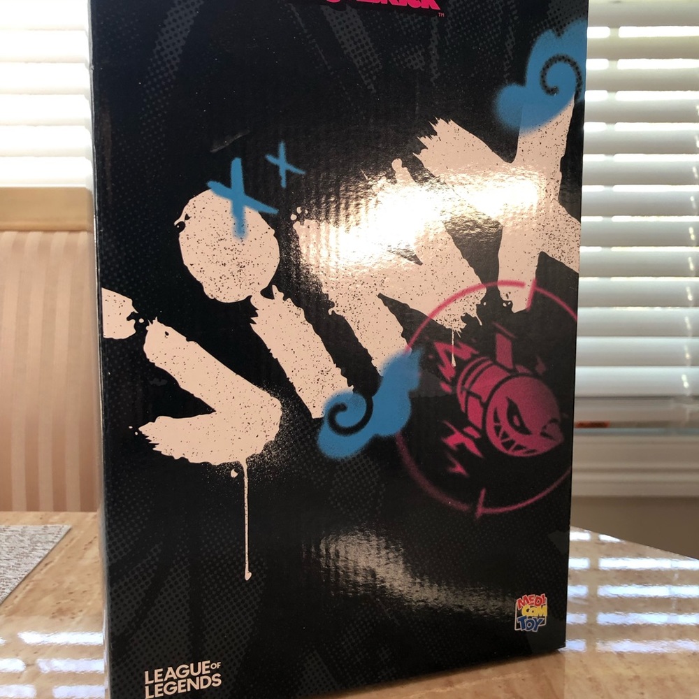 RIOT Games x Medicom Jinx Bearbrick